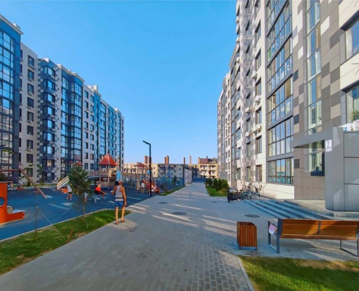 Право заключения договора купли-продажи ЗУ, в г. Азов, Ростовская обл..